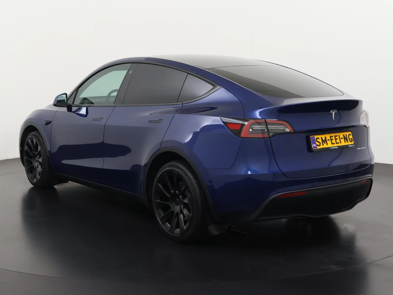 Tesla-Model Y