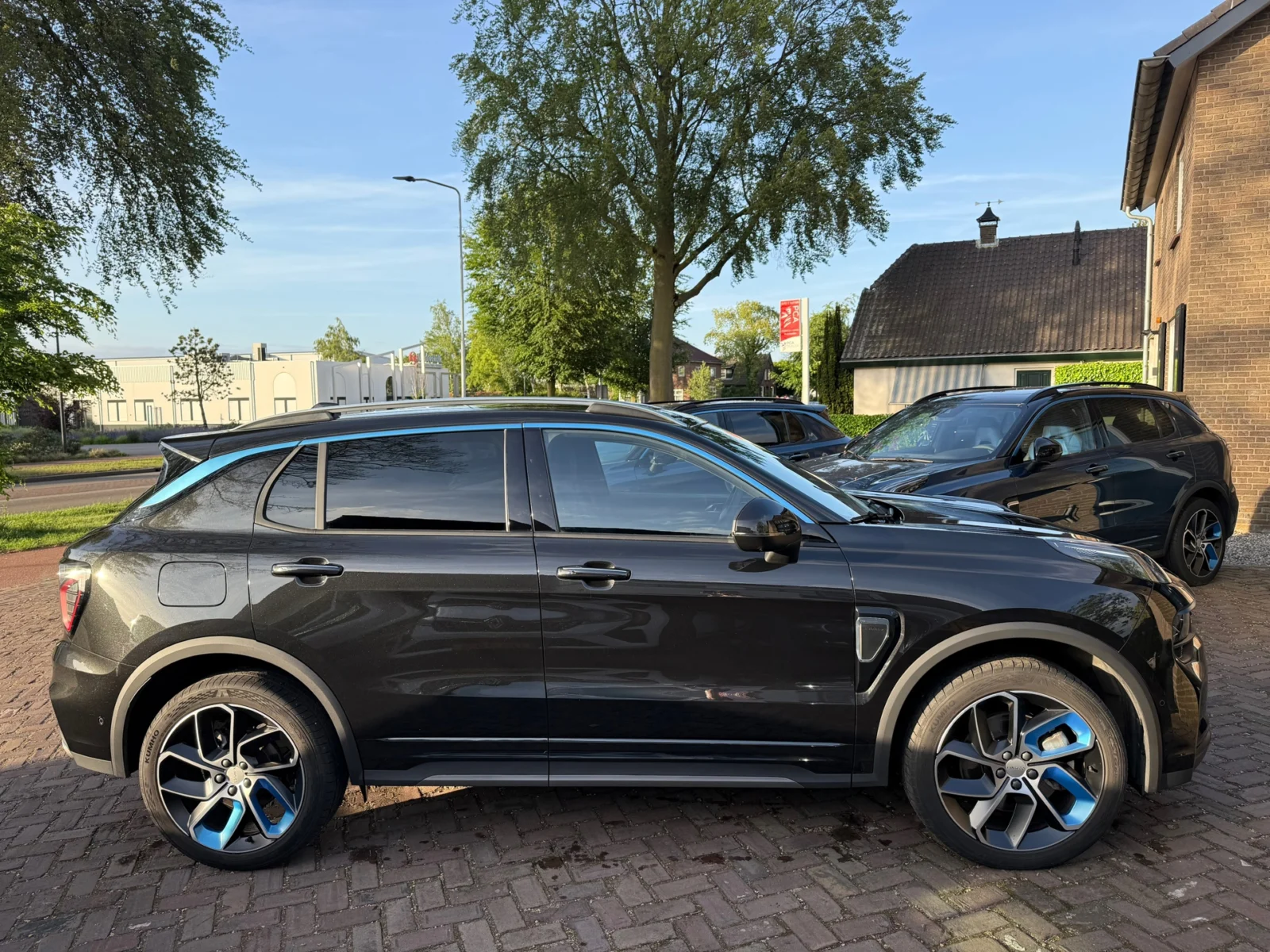 Lynk & Co-01