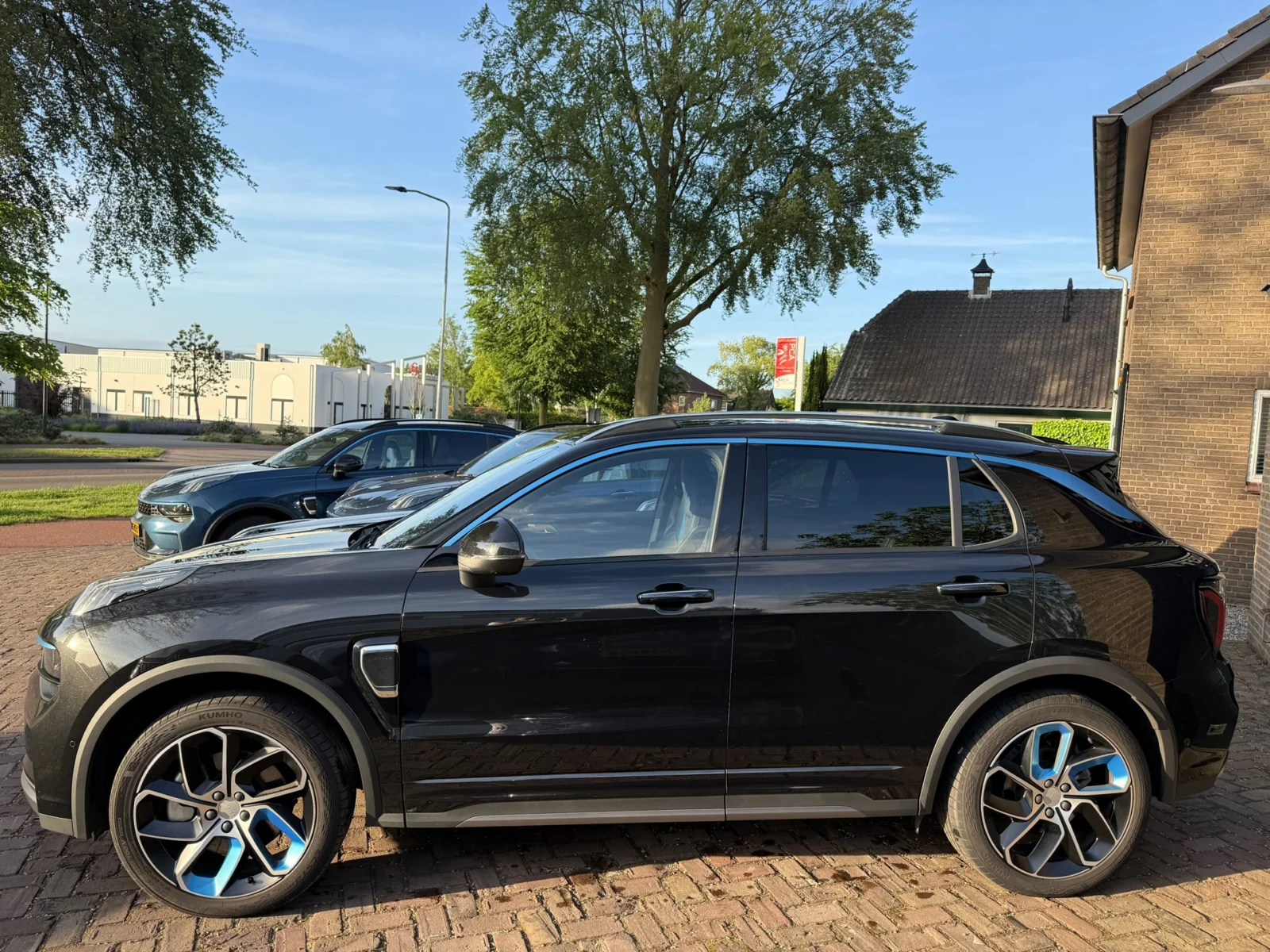 Lynk & Co-01