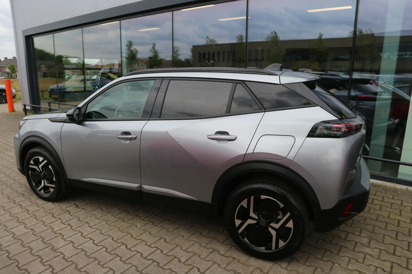 Peugeot-2008