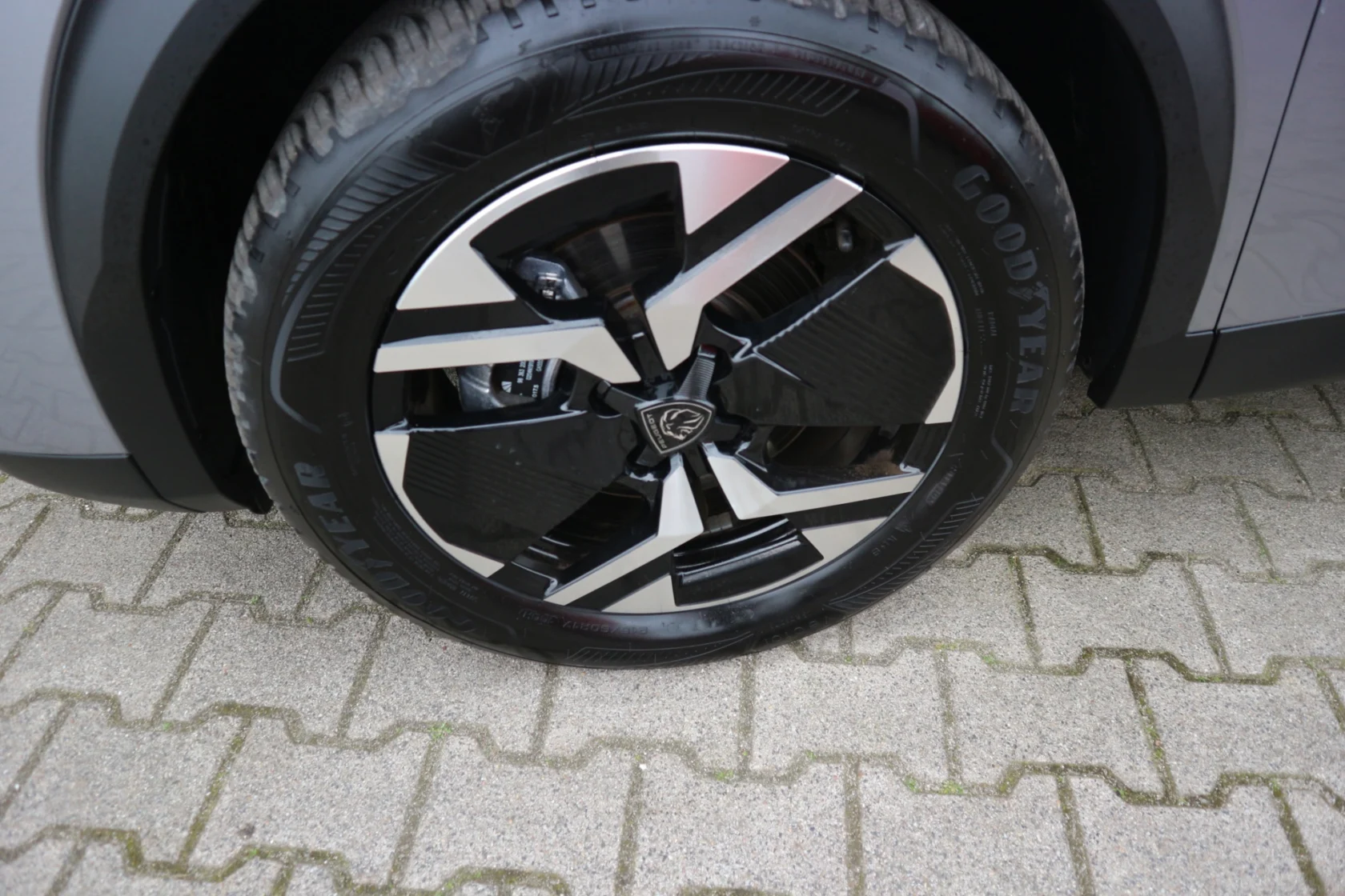 Peugeot-2008