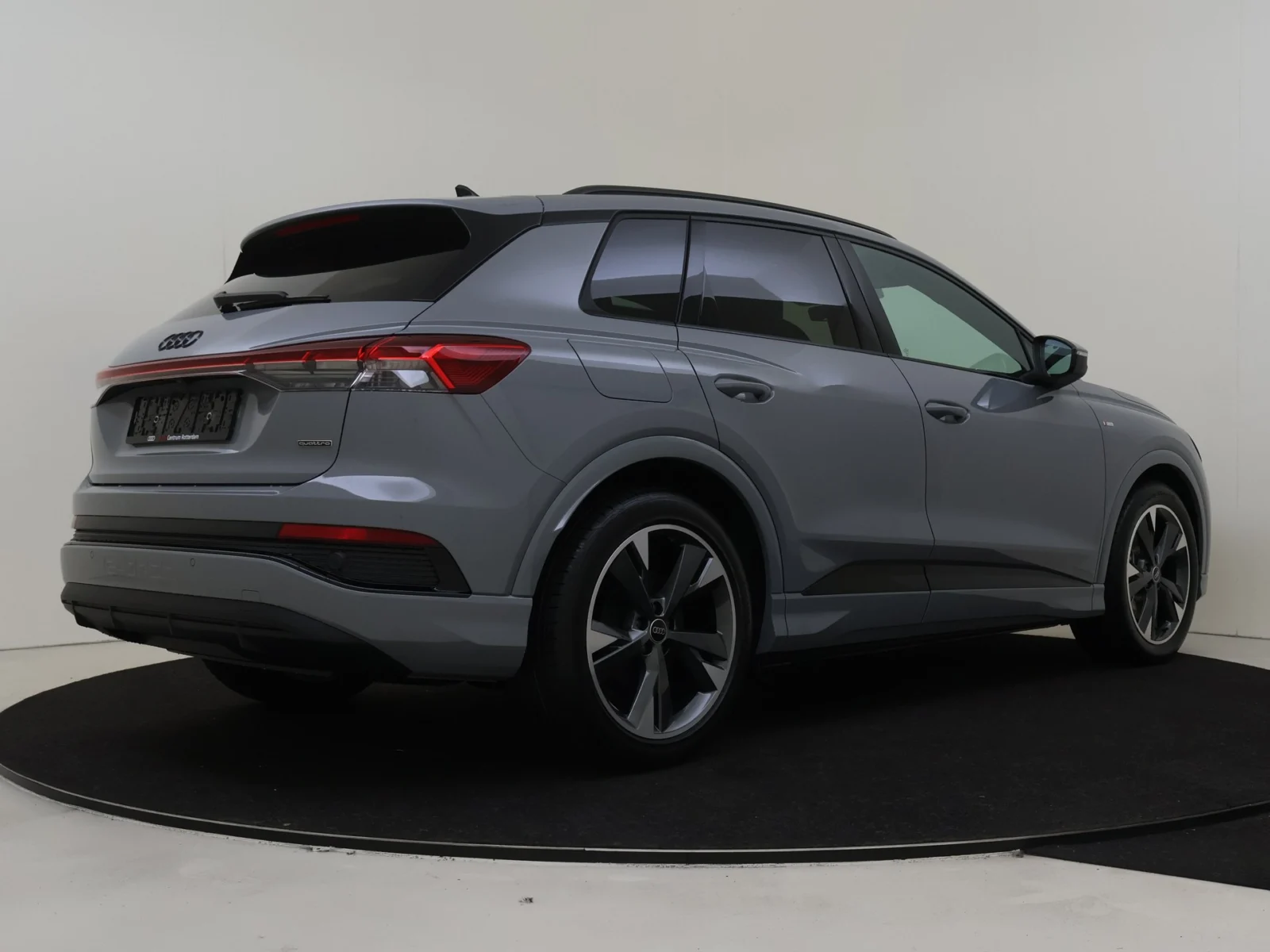 Audi-Q4 e-tron