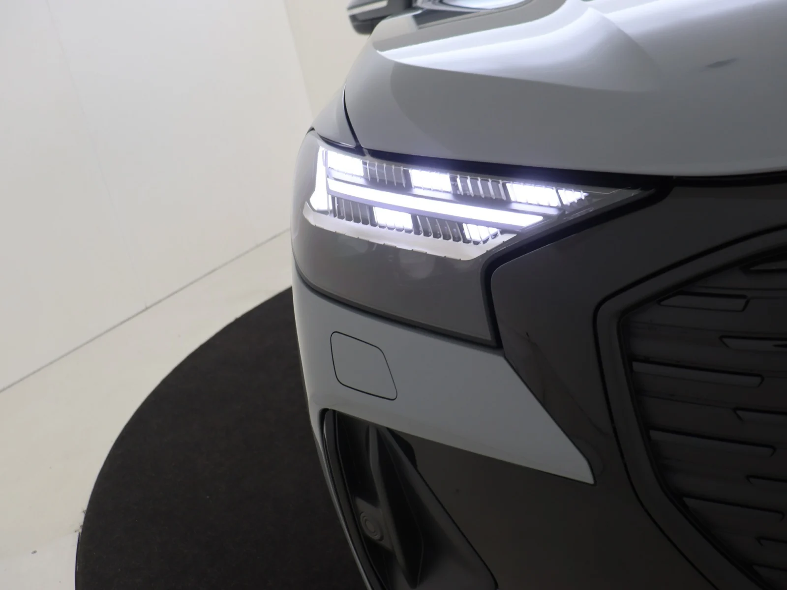 Audi-Q4 e-tron