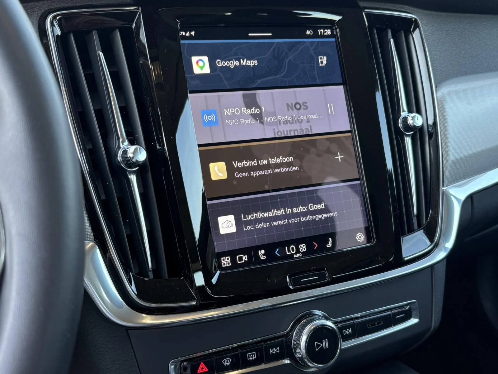 Volvo-V90