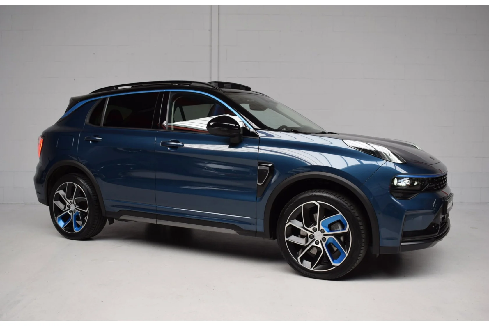 Lynk & Co-01