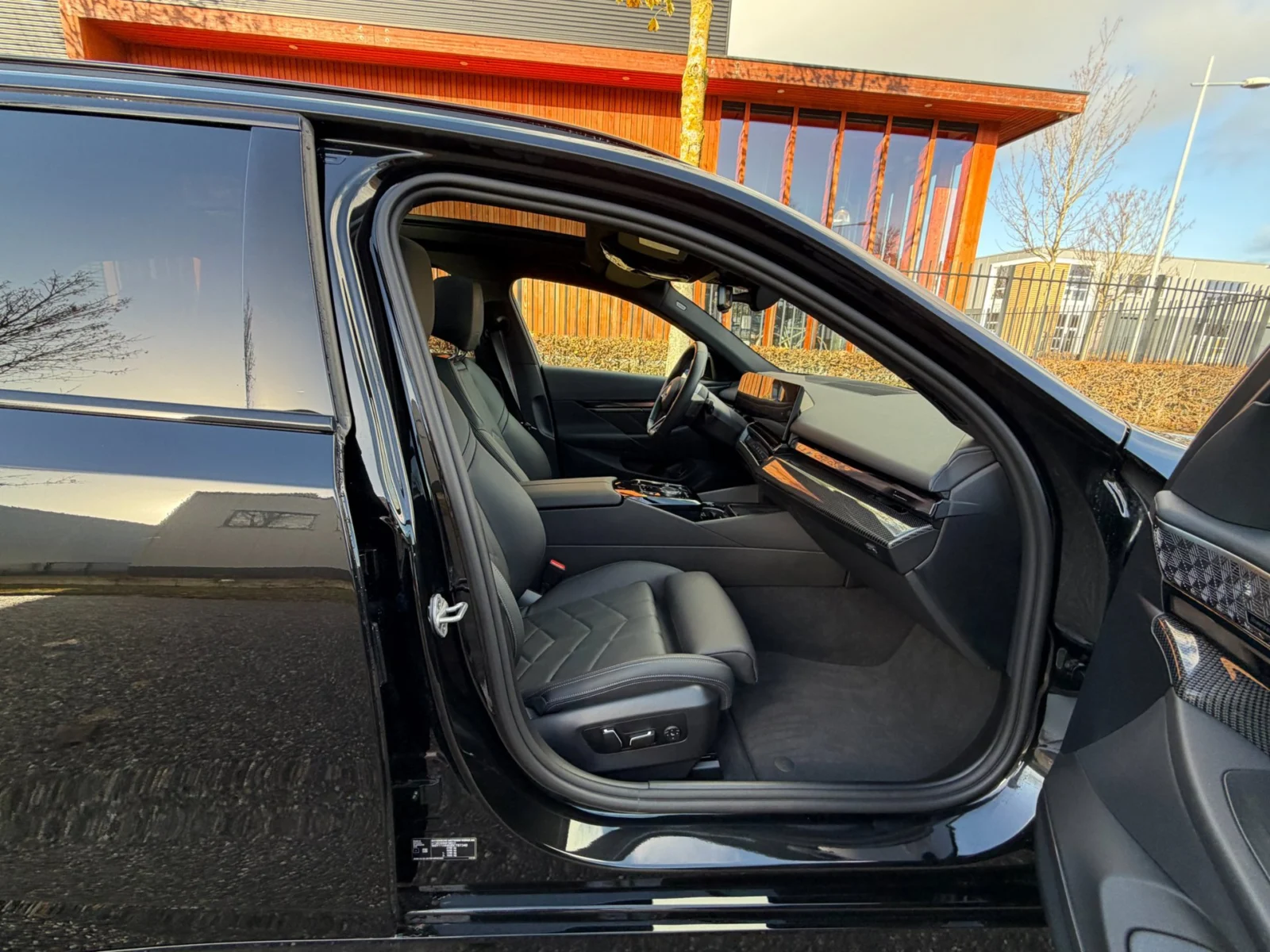BMW-i5