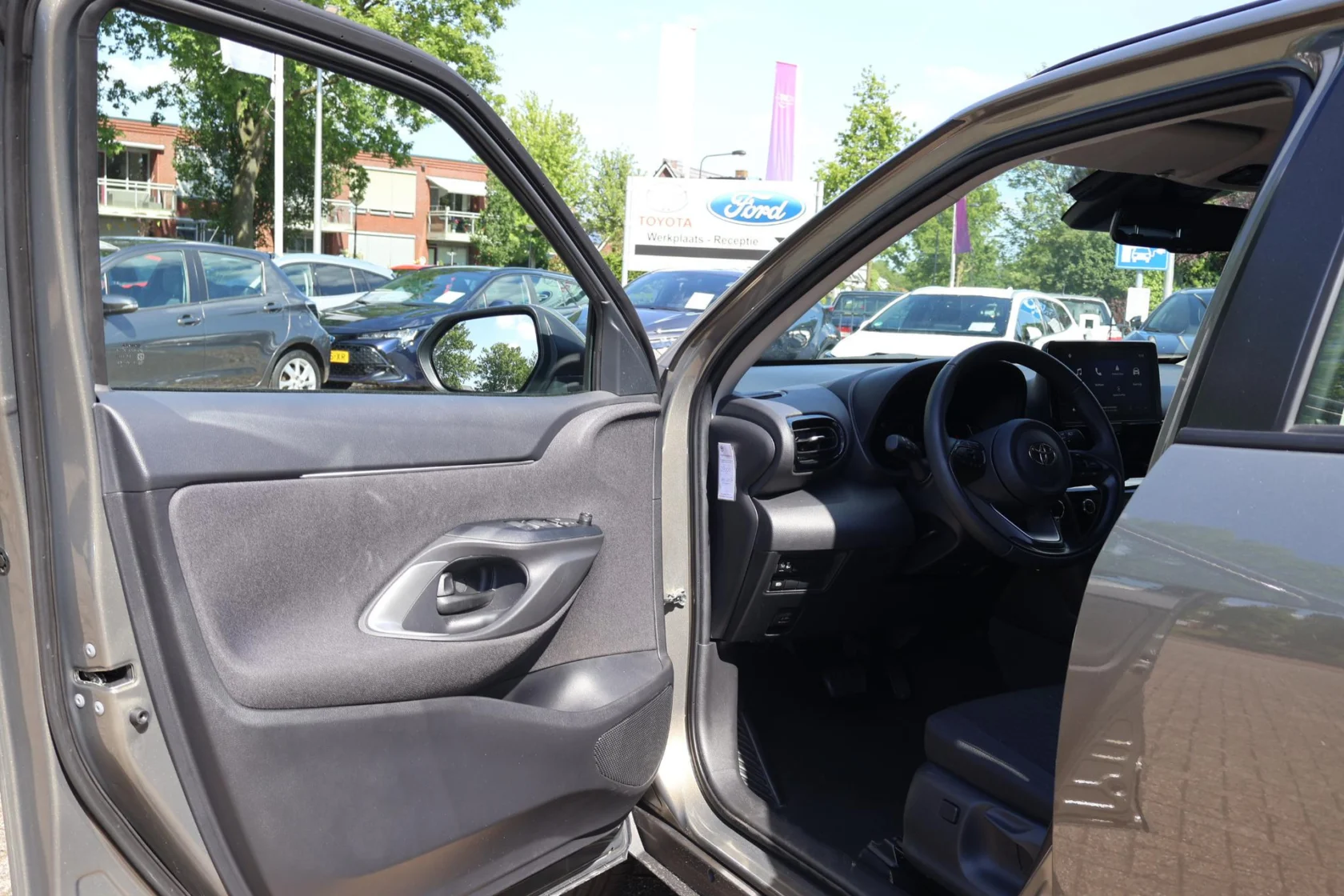 Toyota-Yaris Cross