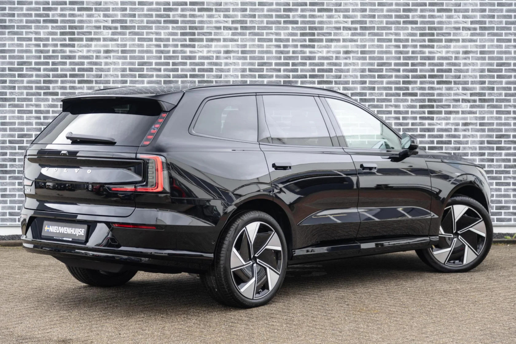 Volvo-EX90