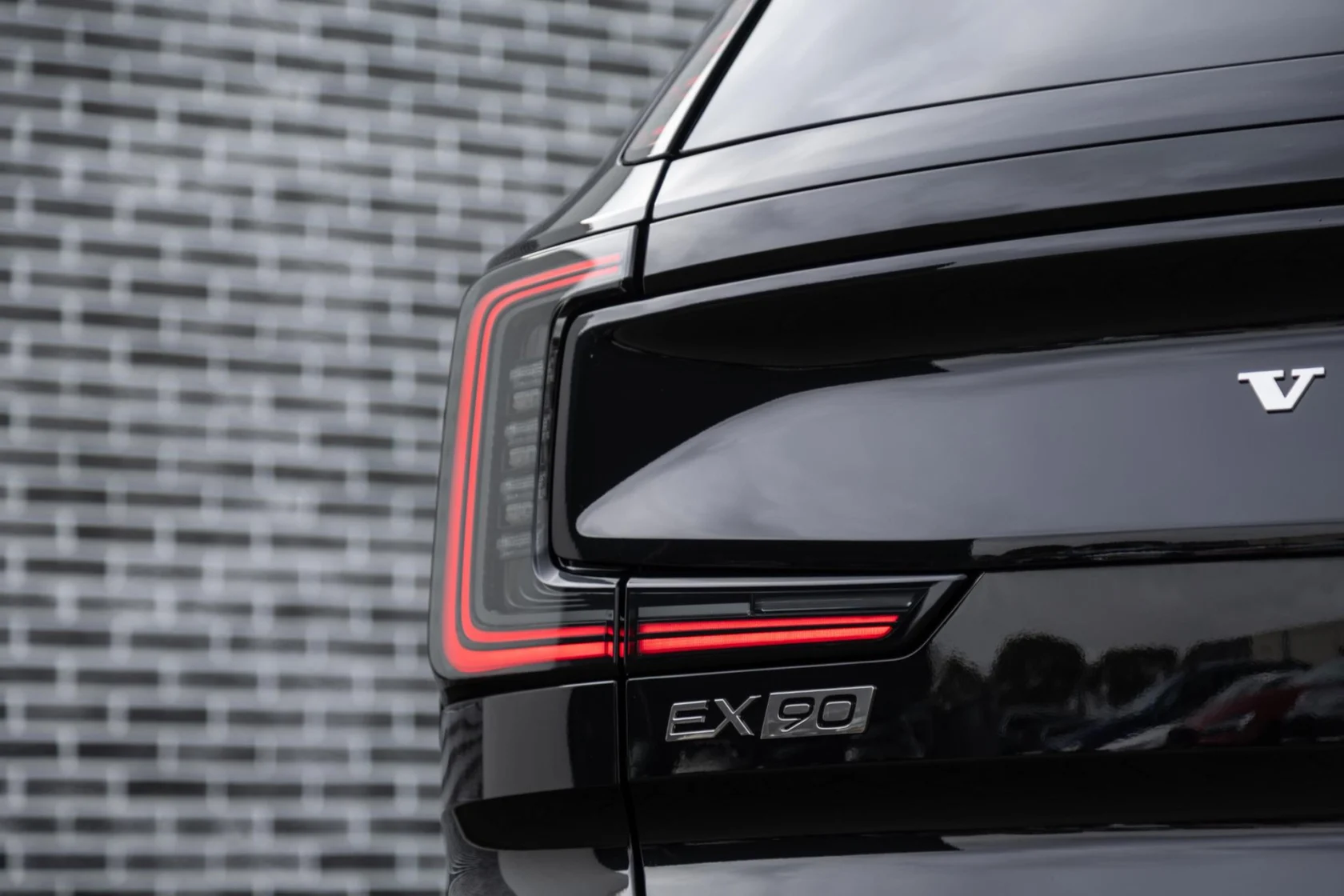 Volvo-EX90