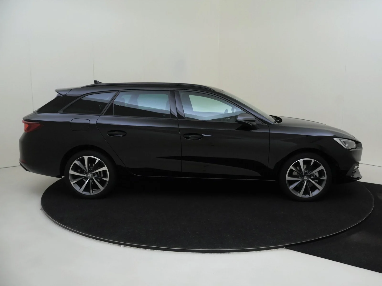 Seat-Leon
