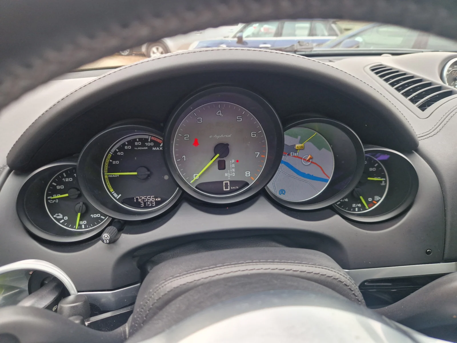 Porsche-Cayenne