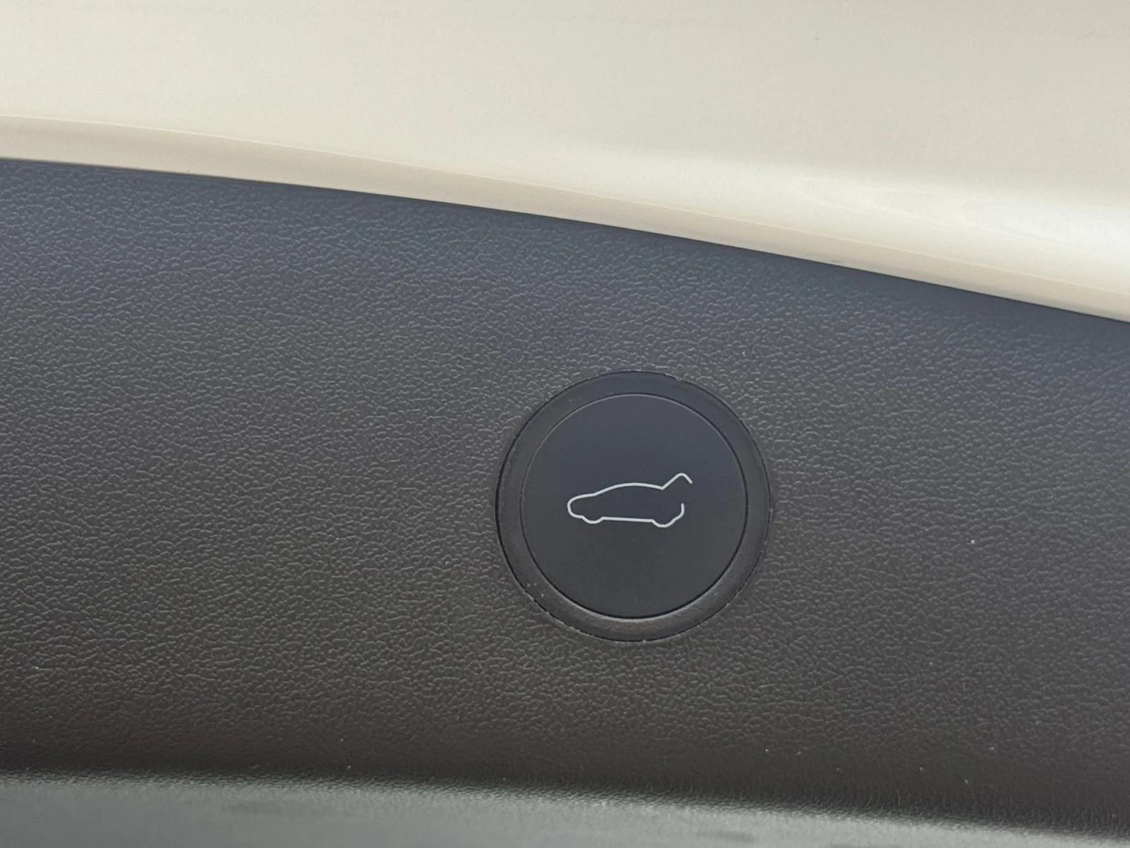 Tesla-Model 3