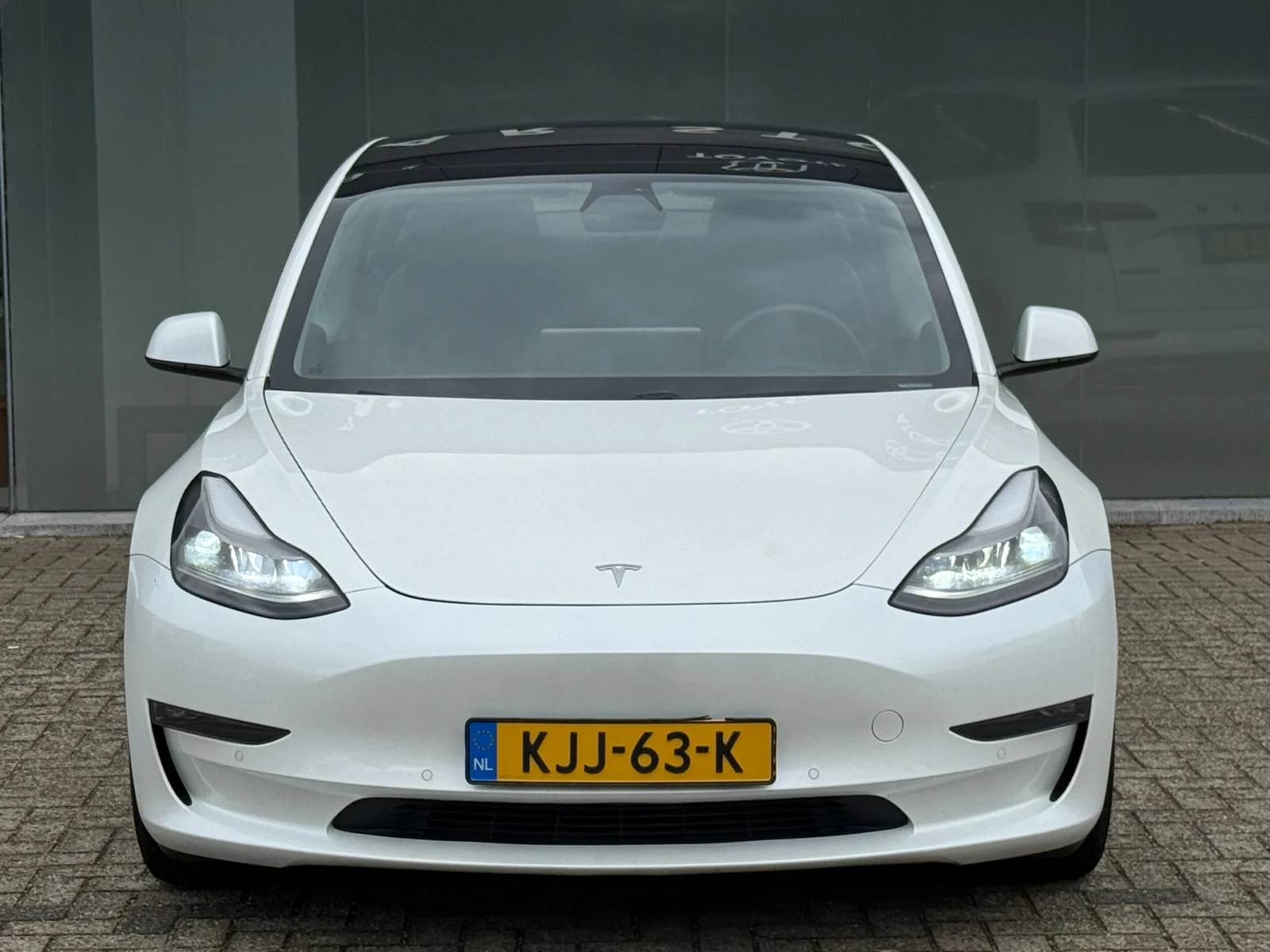 Tesla-Model 3