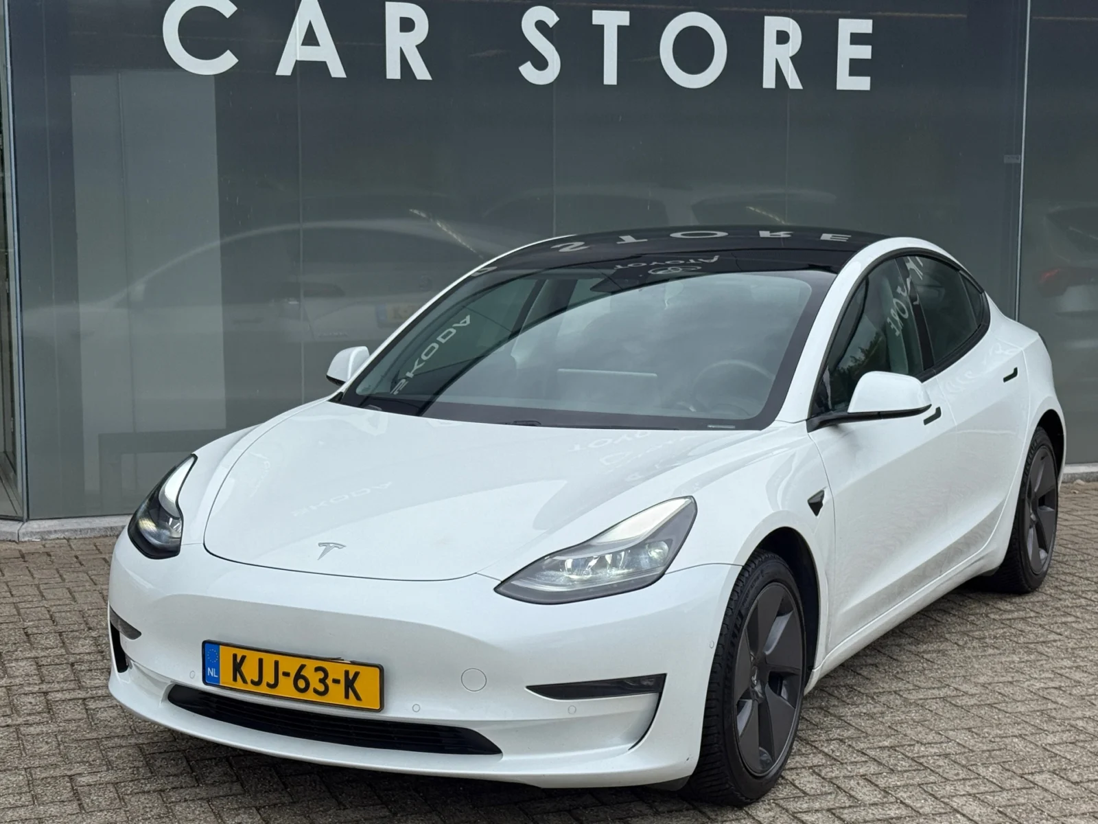 Tesla-Model 3