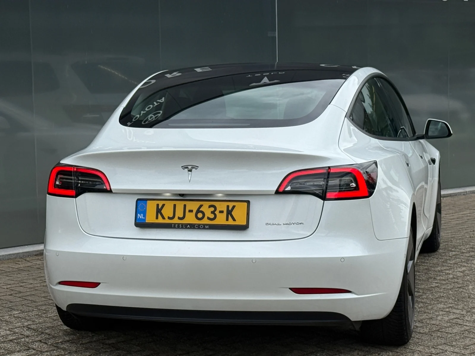 Tesla-Model 3
