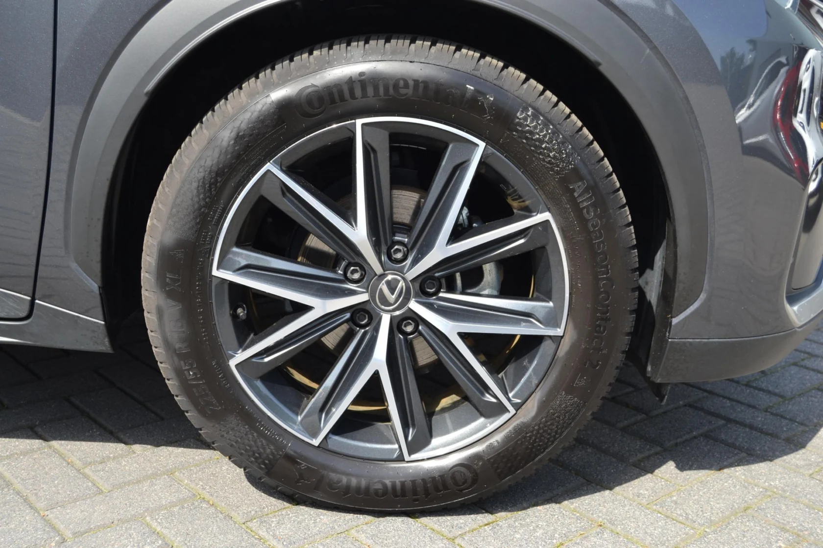 Lexus-LBX