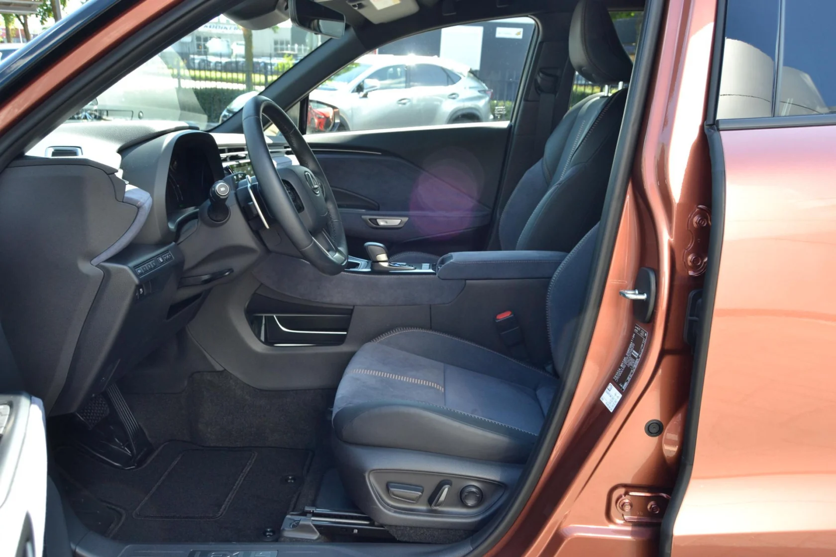 Lexus-LBX