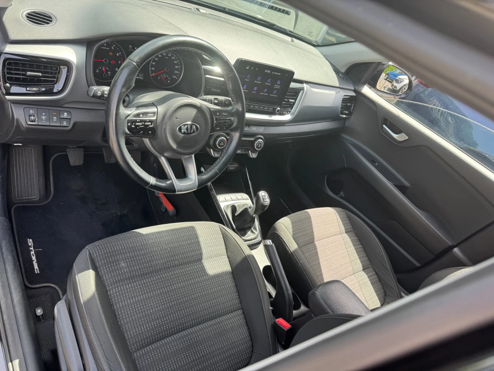 Kia-Stonic
