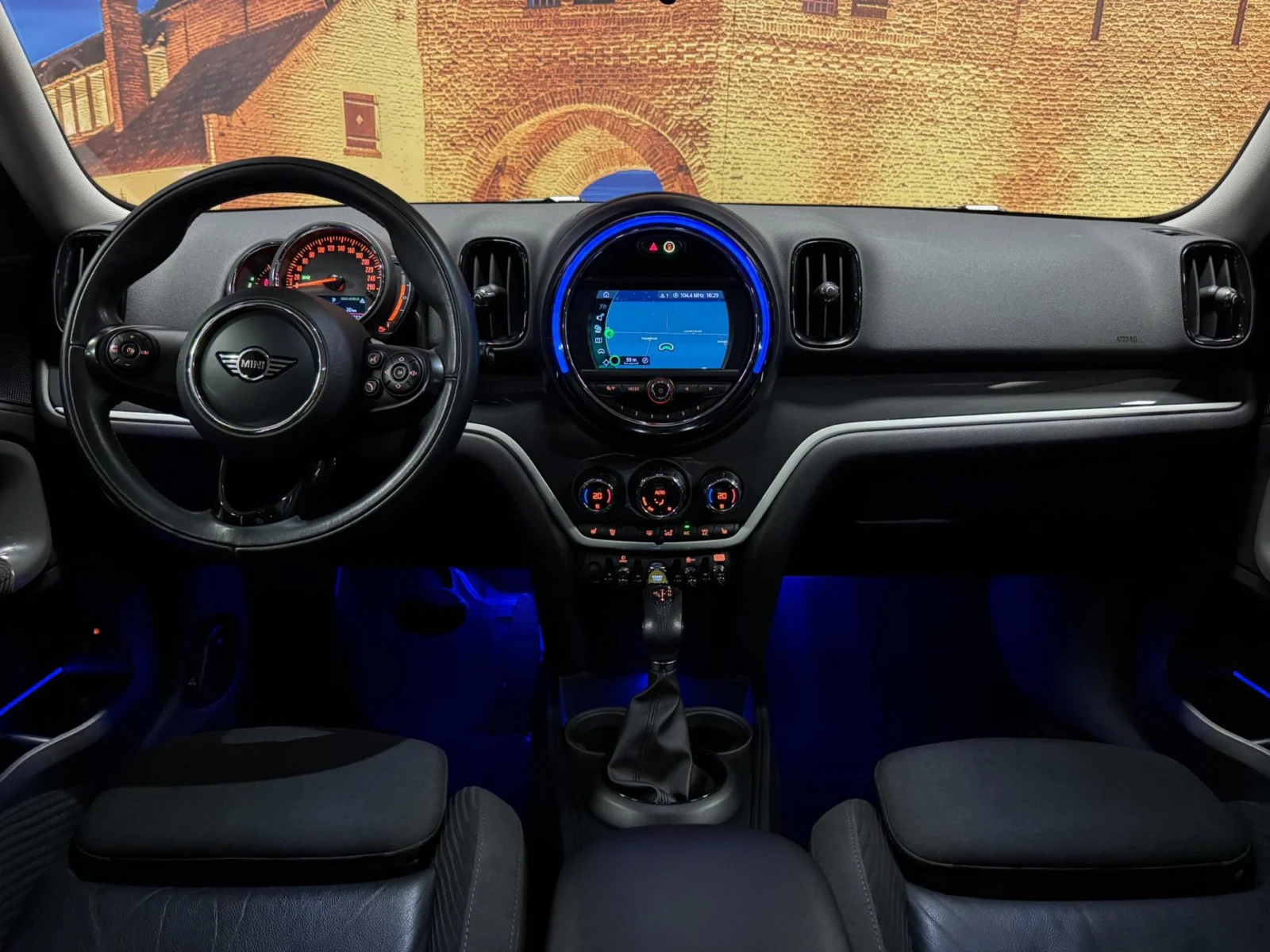 MINI-Countryman
