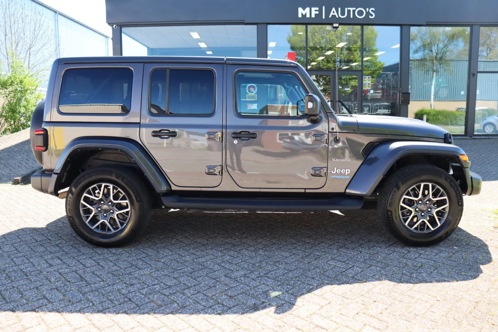 Jeep-Wrangler