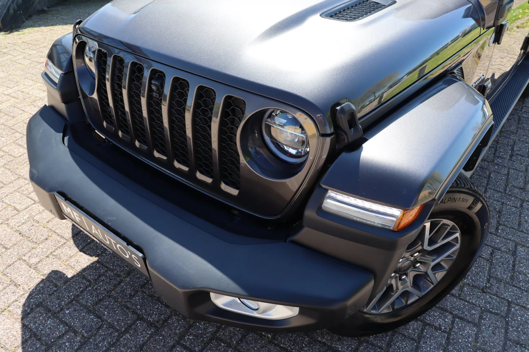Jeep-Wrangler