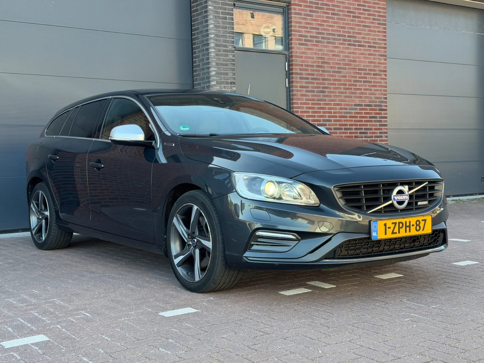 Volvo-V60