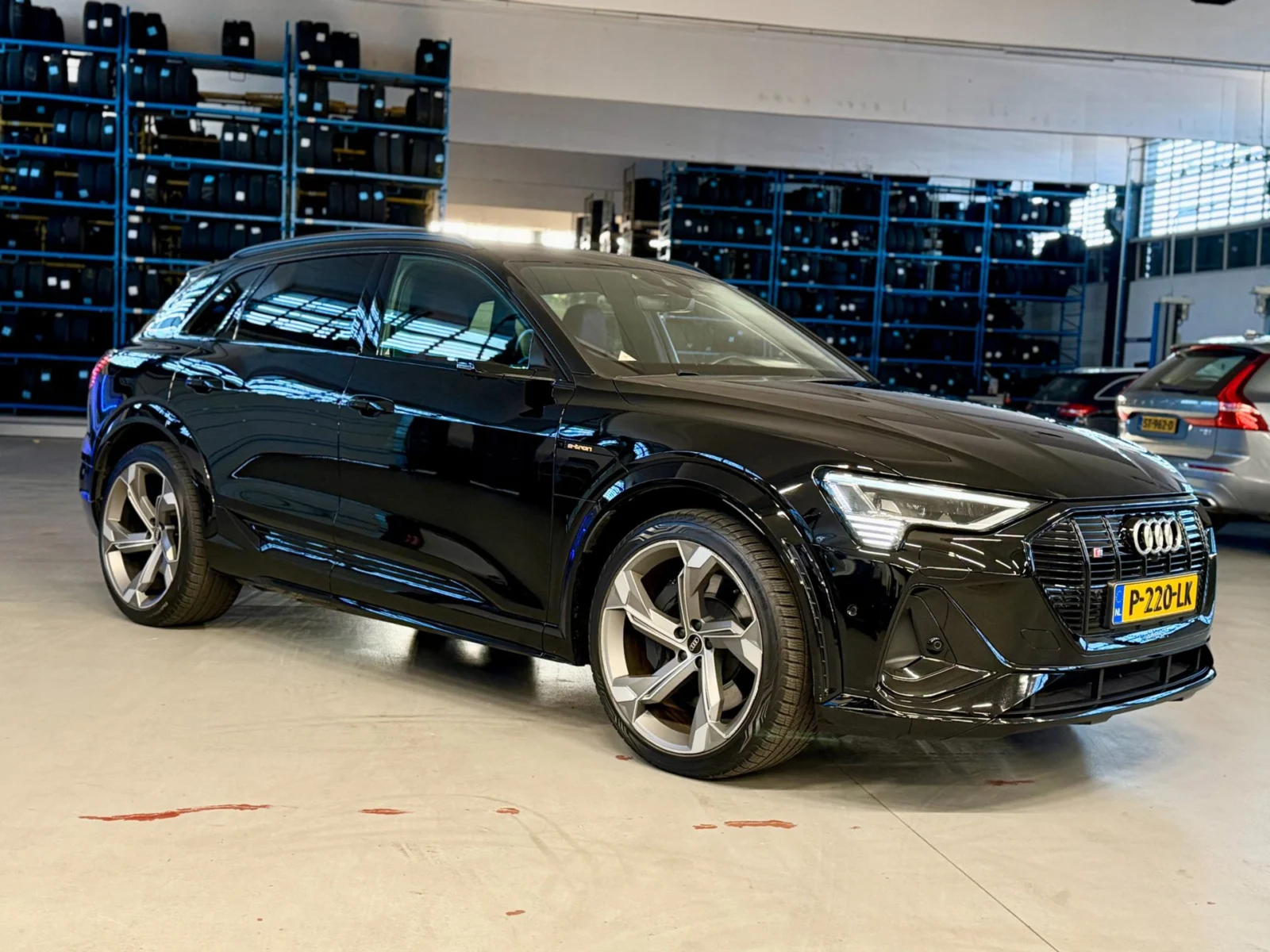 Audi e-tron S quattro