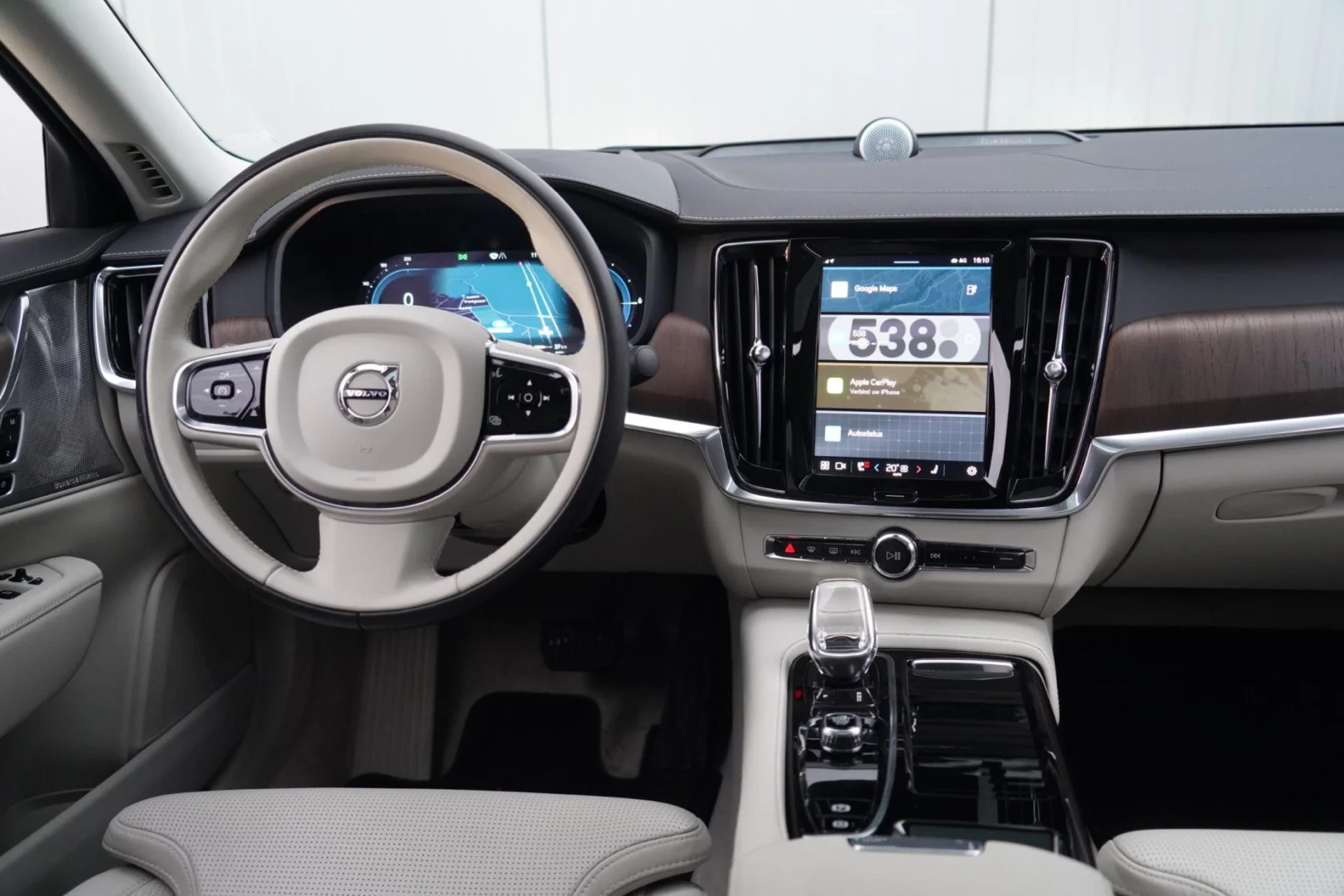 Volvo-S90