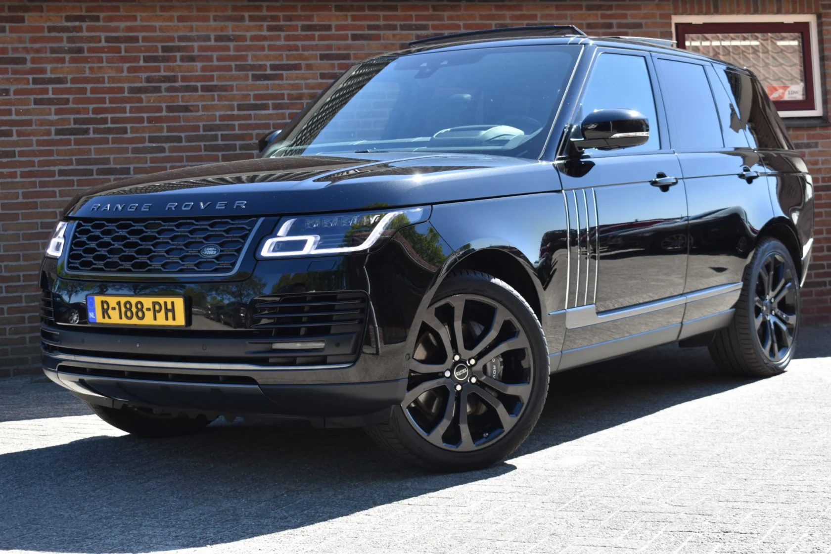 Land Rover-Range Rover
