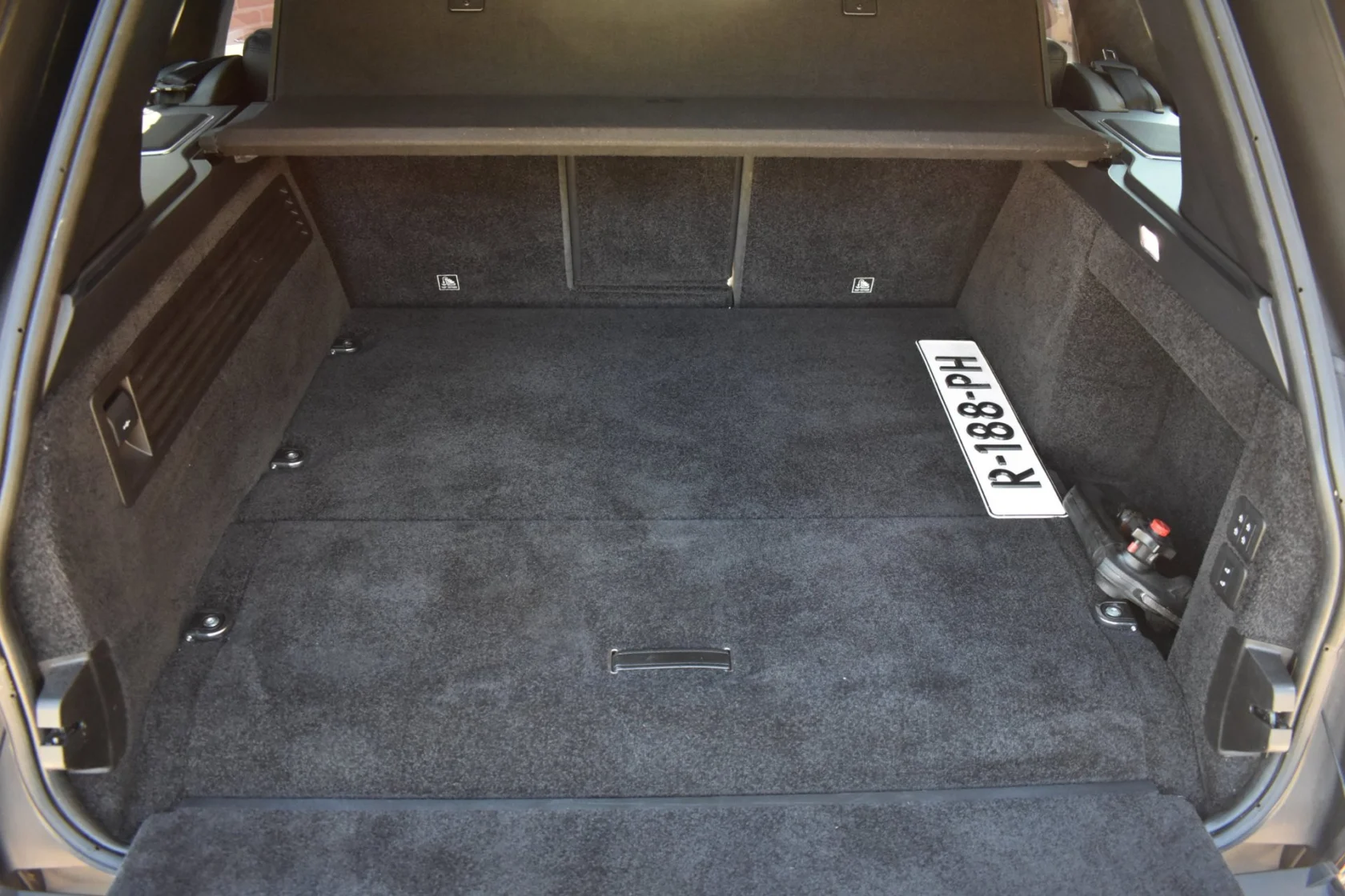 Land Rover-Range Rover