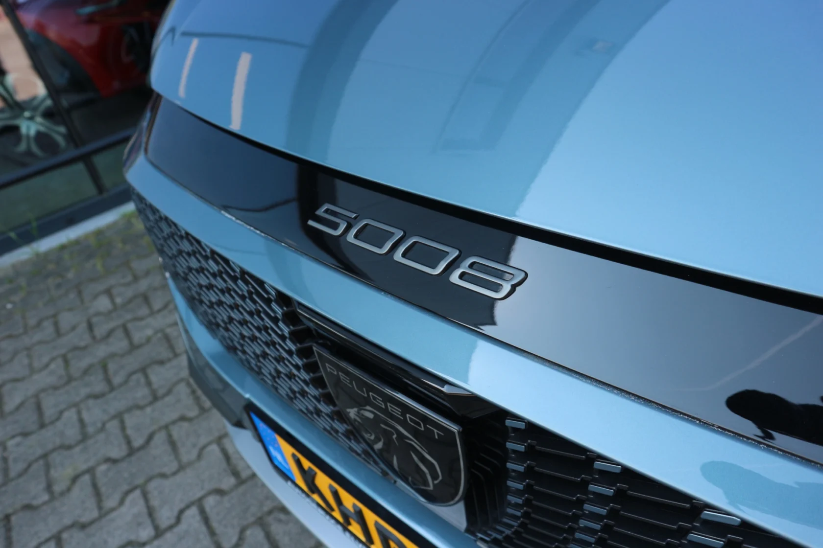 Peugeot-5008