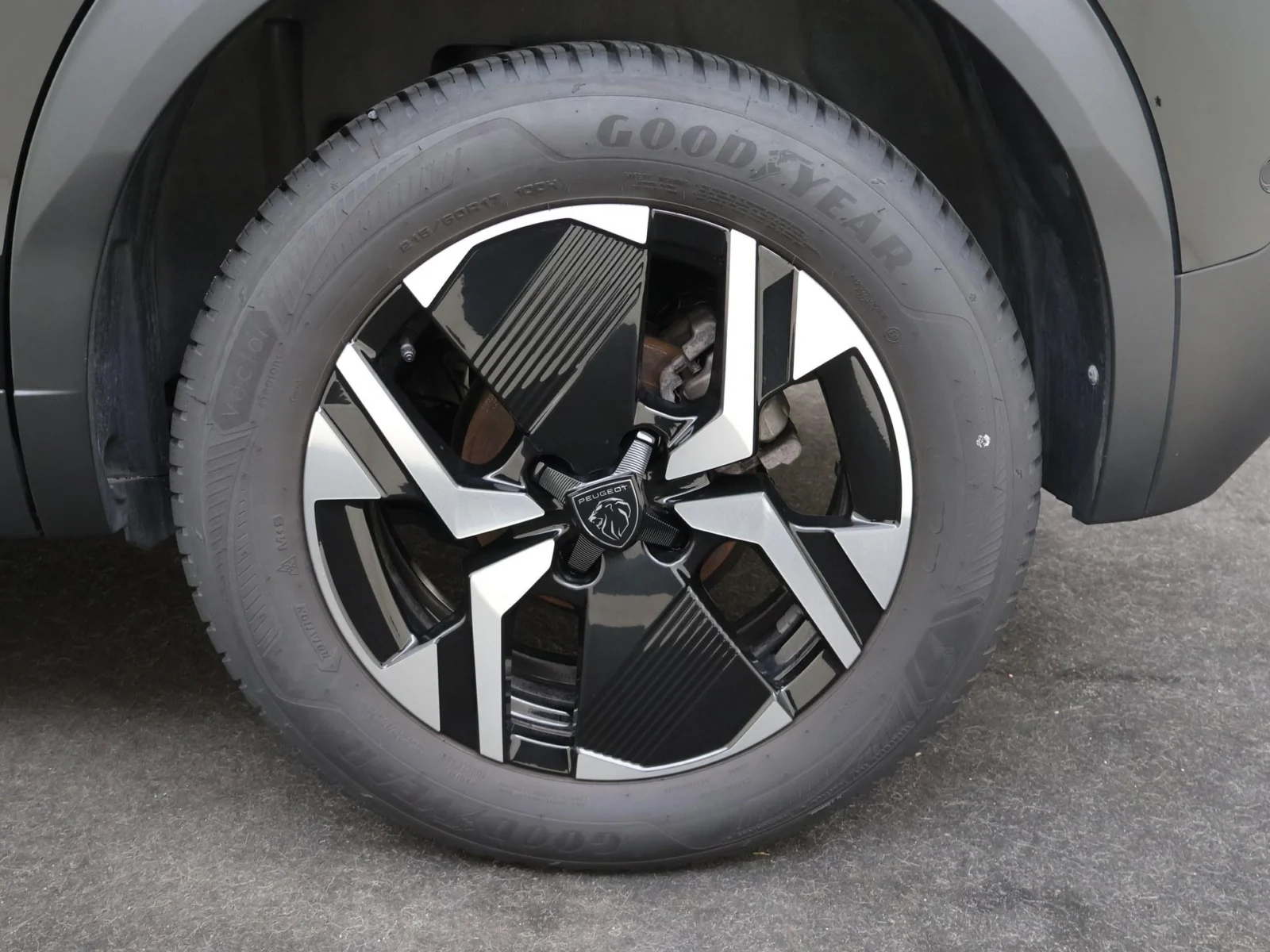 Peugeot-2008