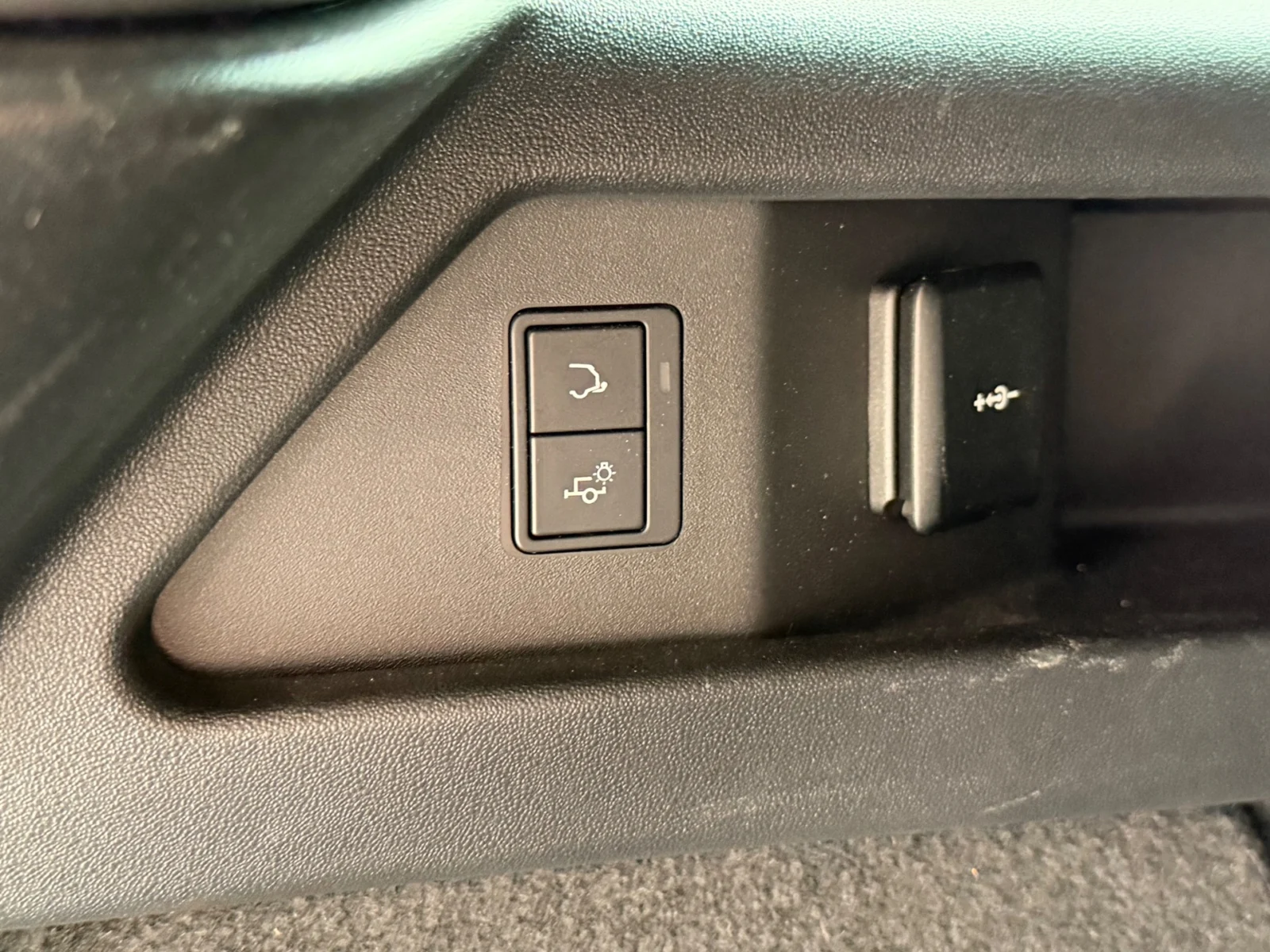 Land Rover-Discovery Sport