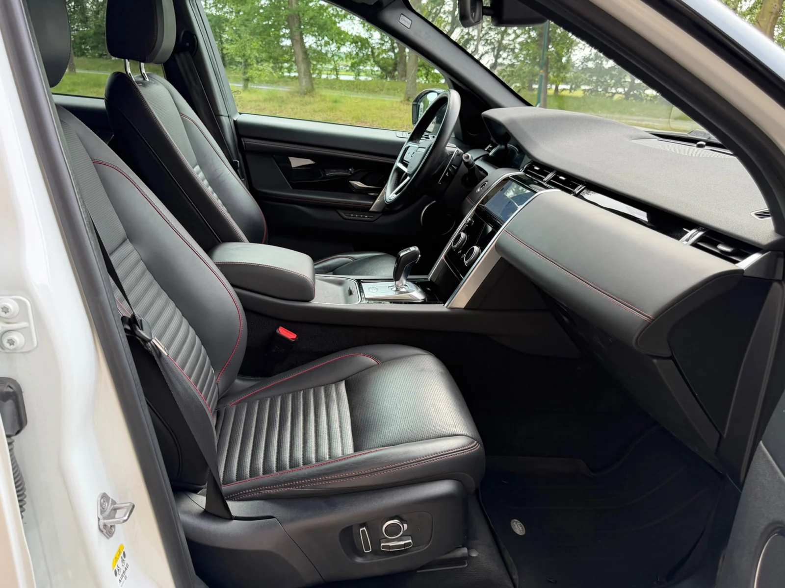 Land Rover-Discovery Sport
