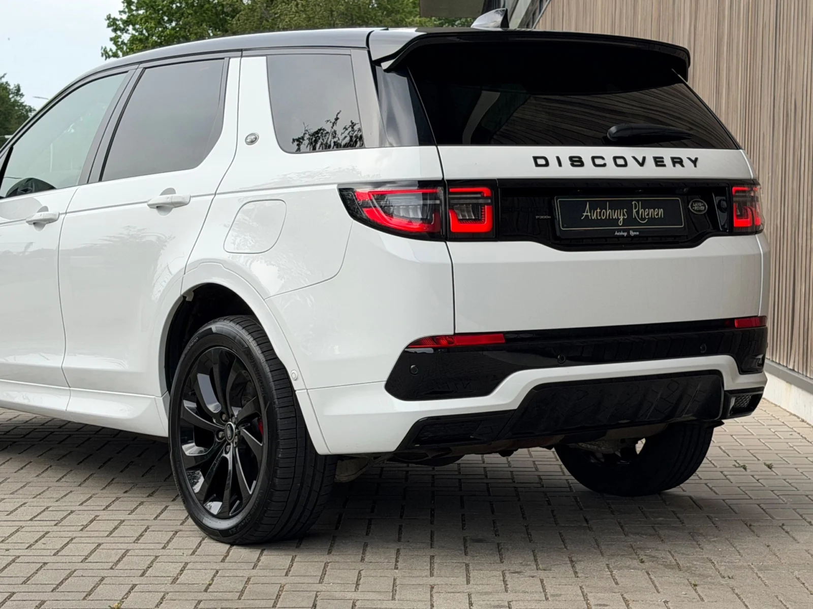 Land Rover-Discovery Sport