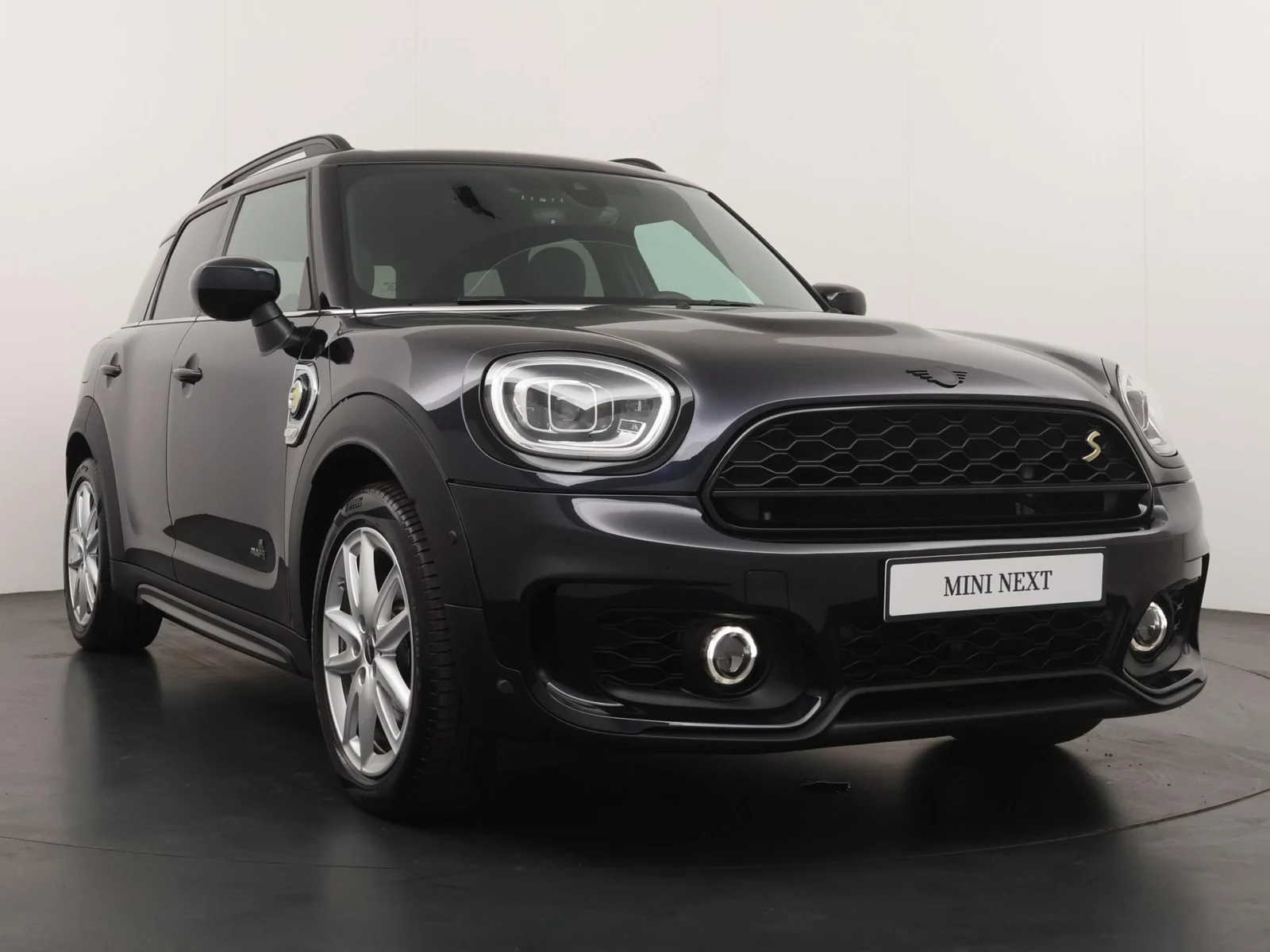 MINI-Countryman