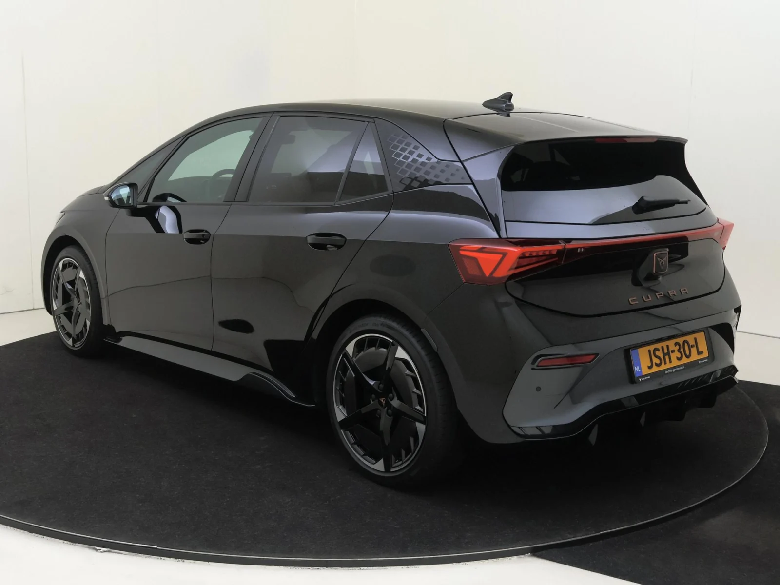 Cupra-Born