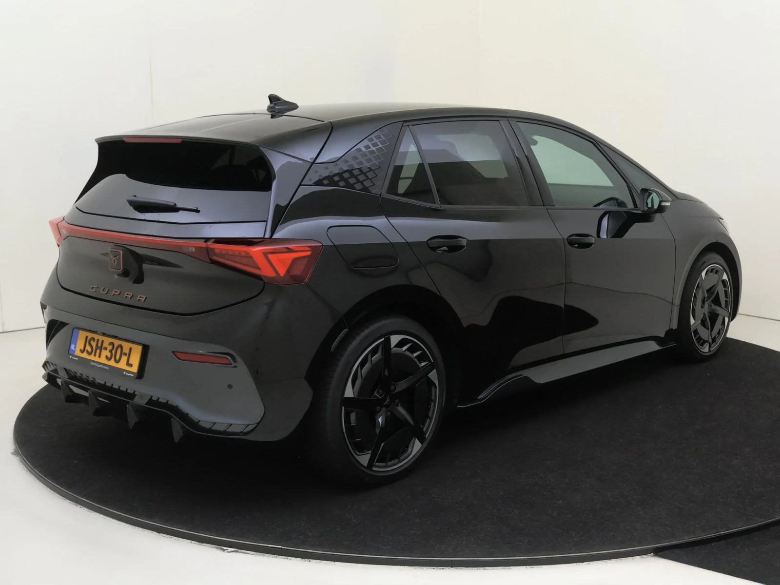Cupra-Born