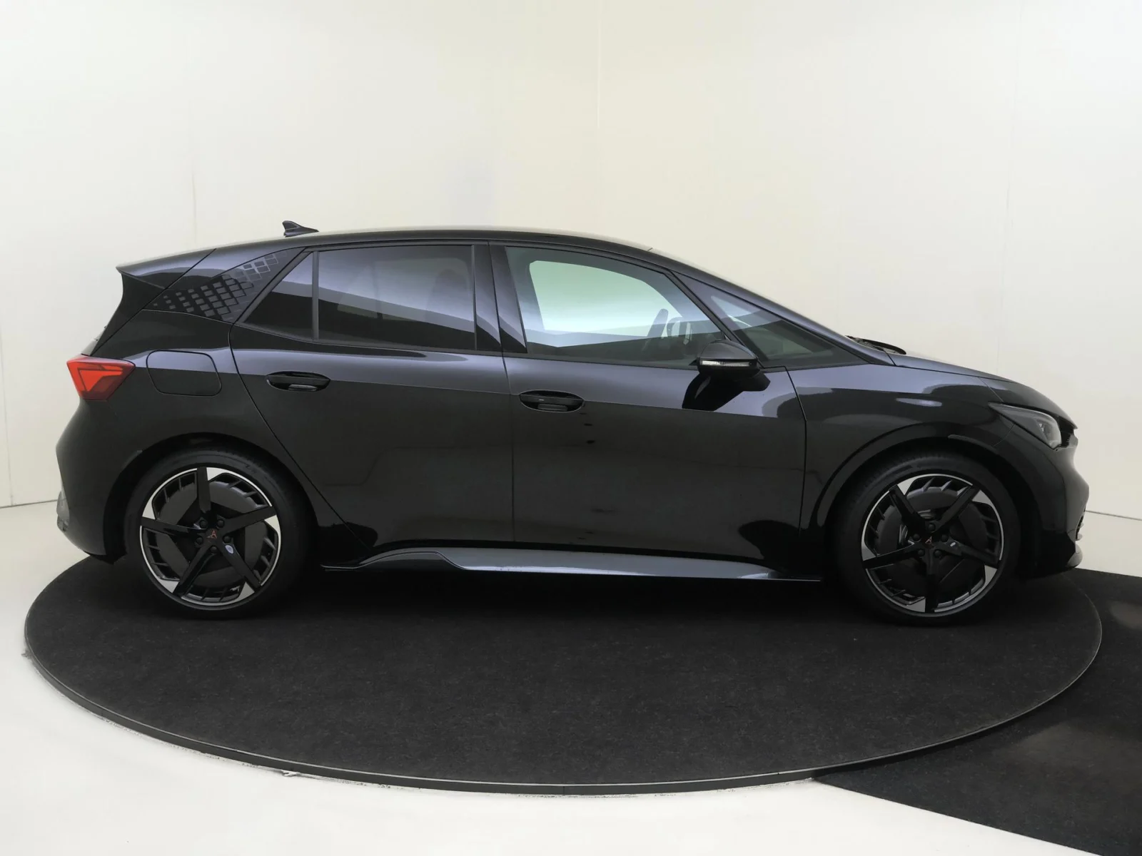 Cupra-Born