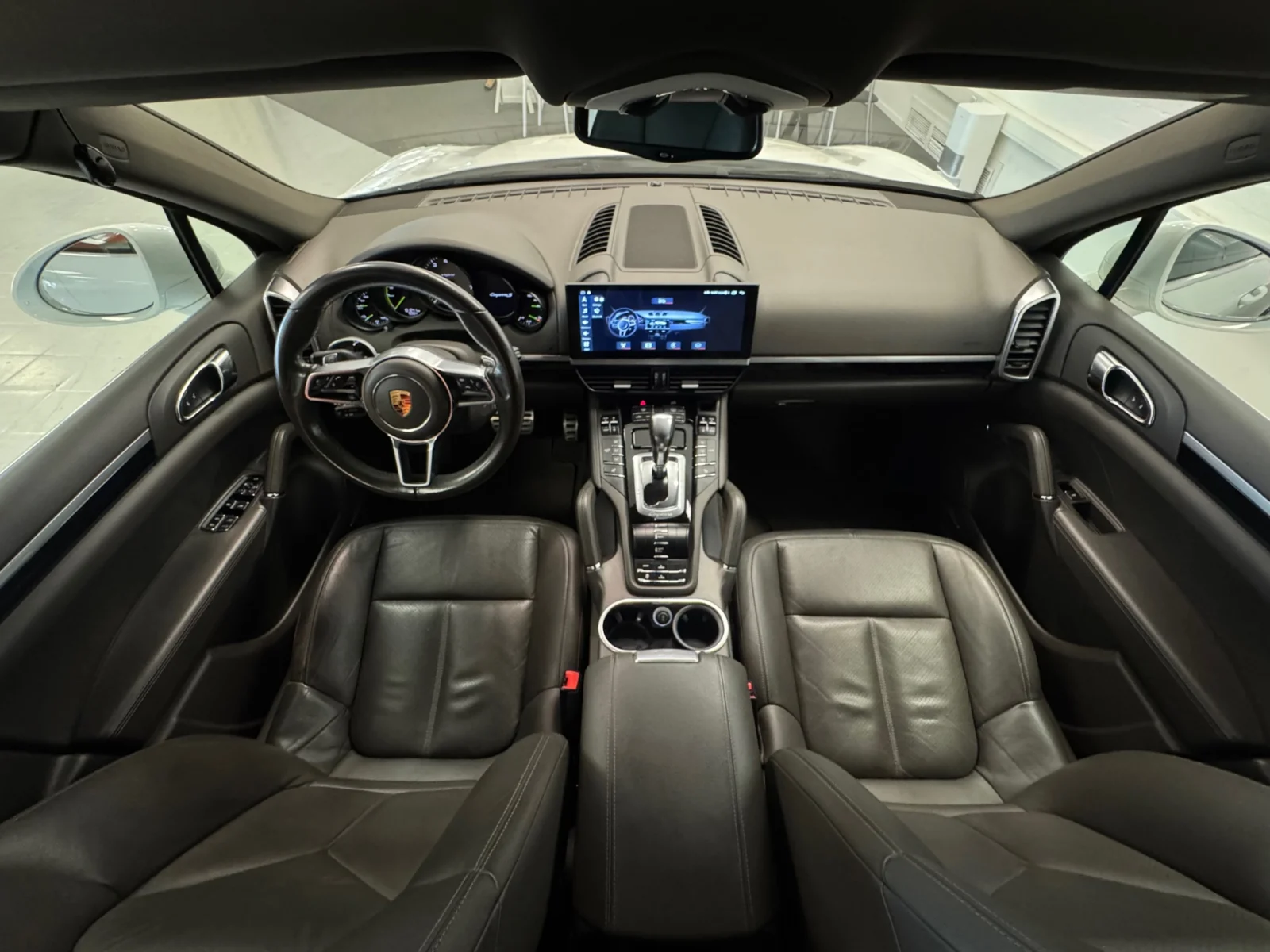 Porsche-Cayenne