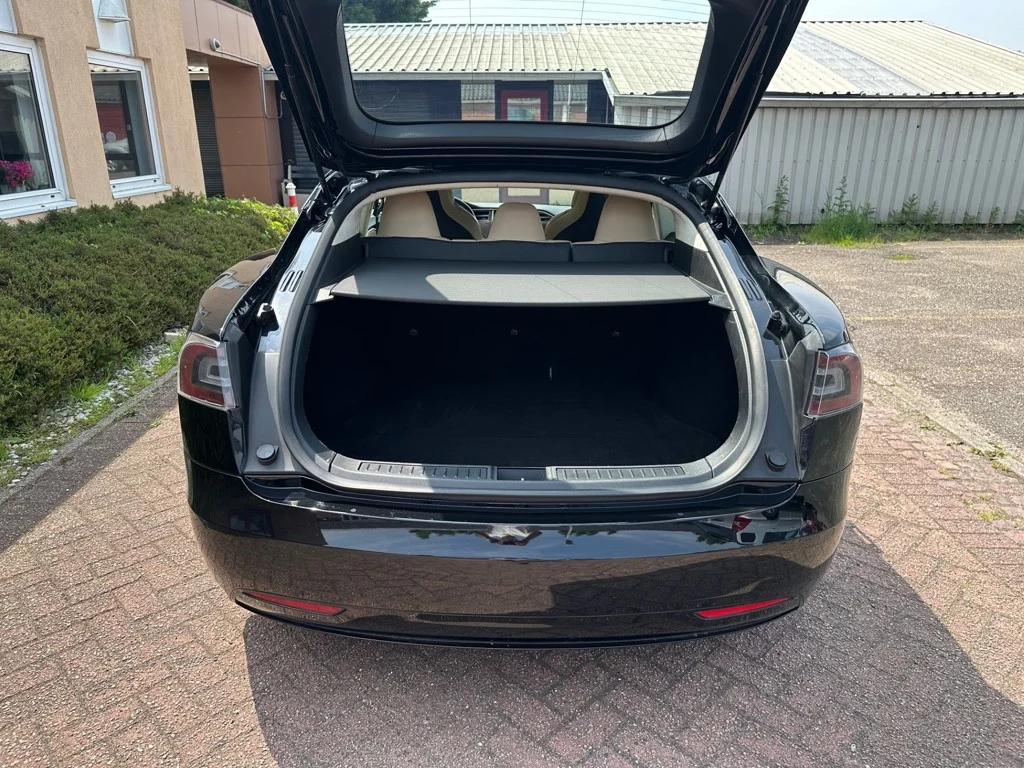 Tesla-Model S