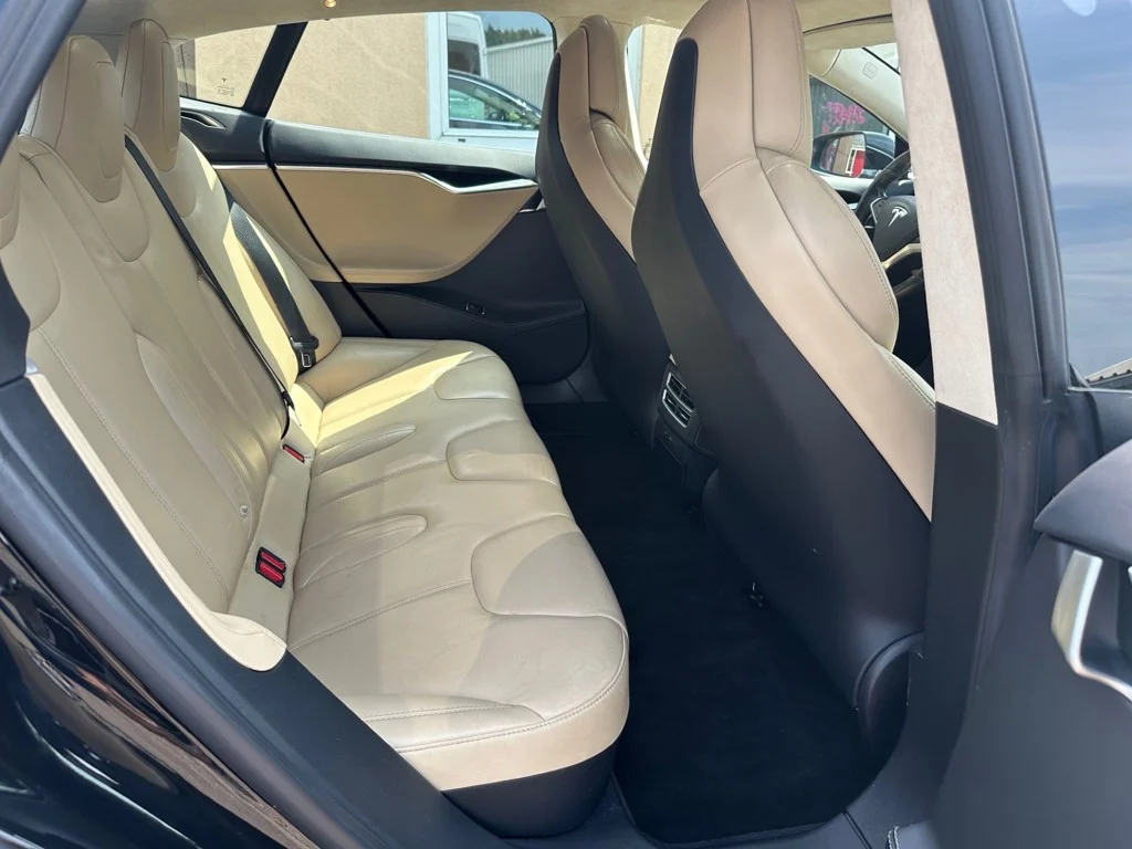 Tesla-Model S