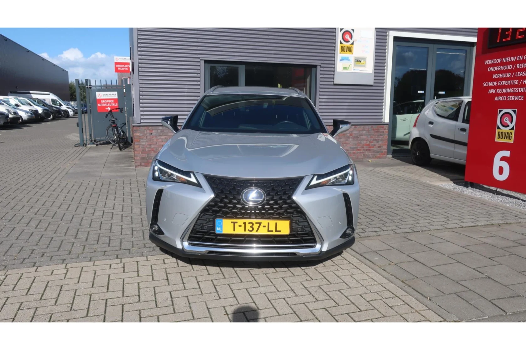 Lexus-UX
