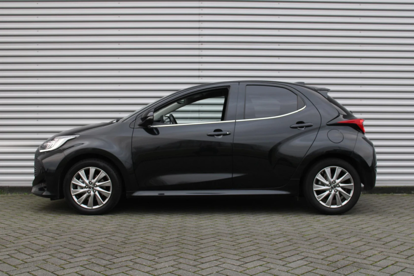 Mazda-2