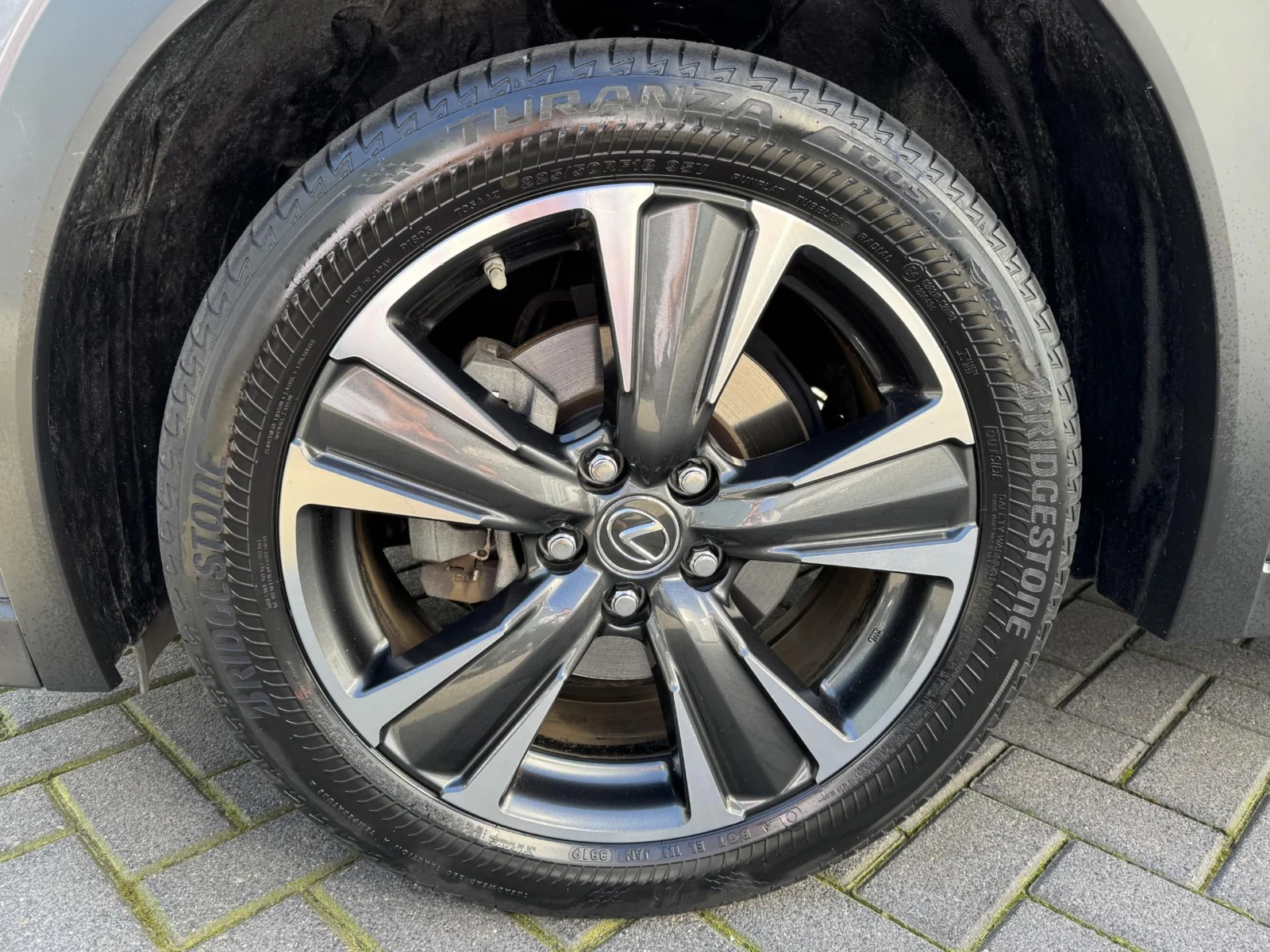 Lexus-UX