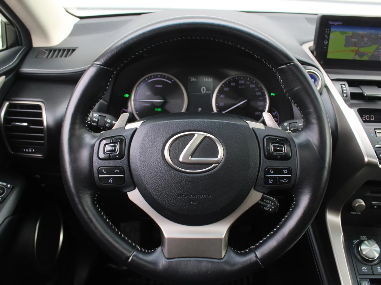 Lexus-NX