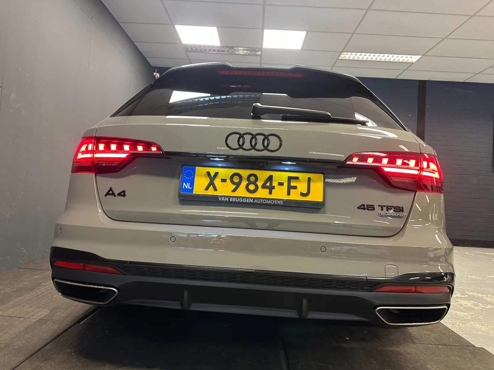 Audi-A4