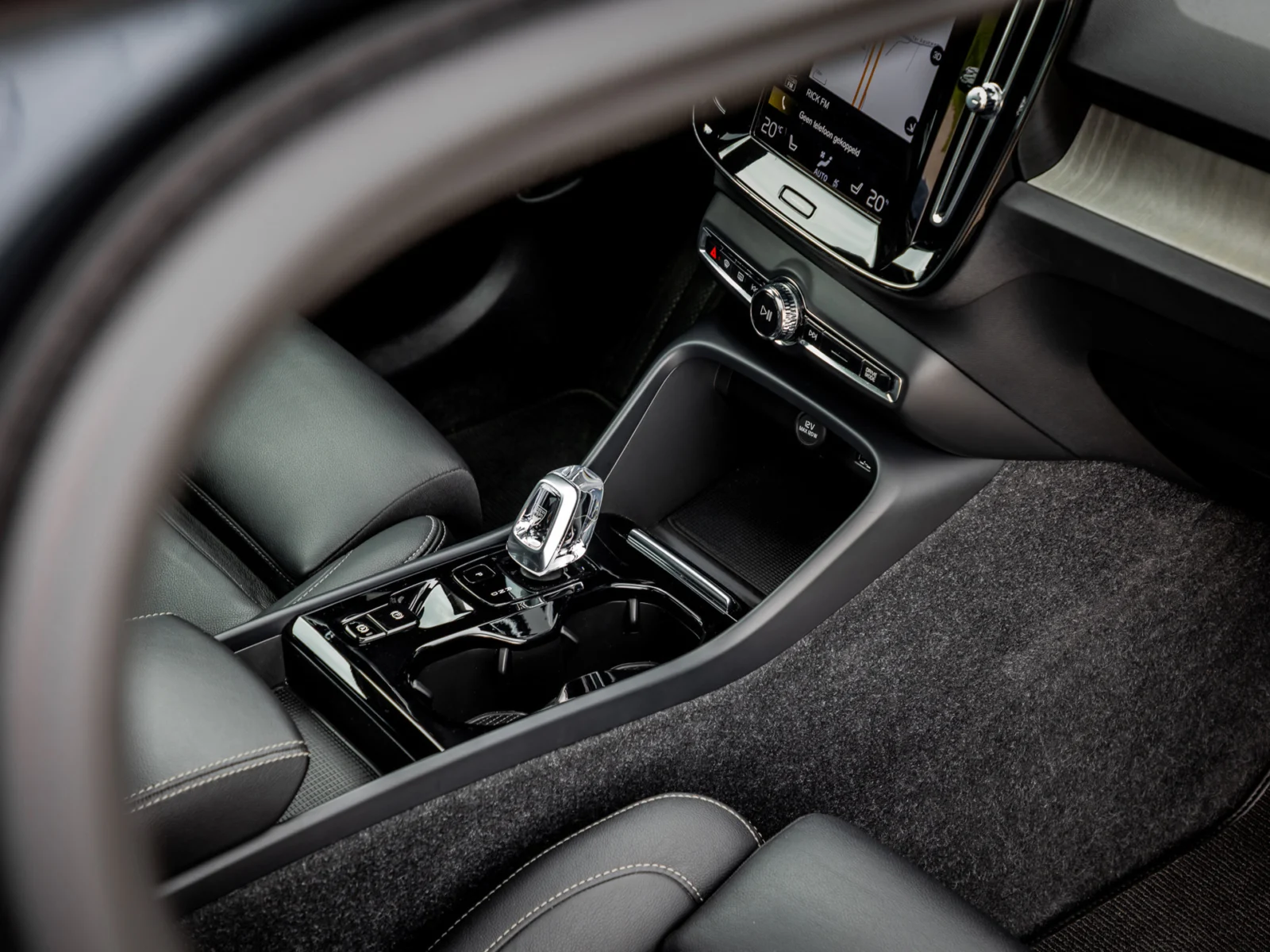 Volvo-XC40