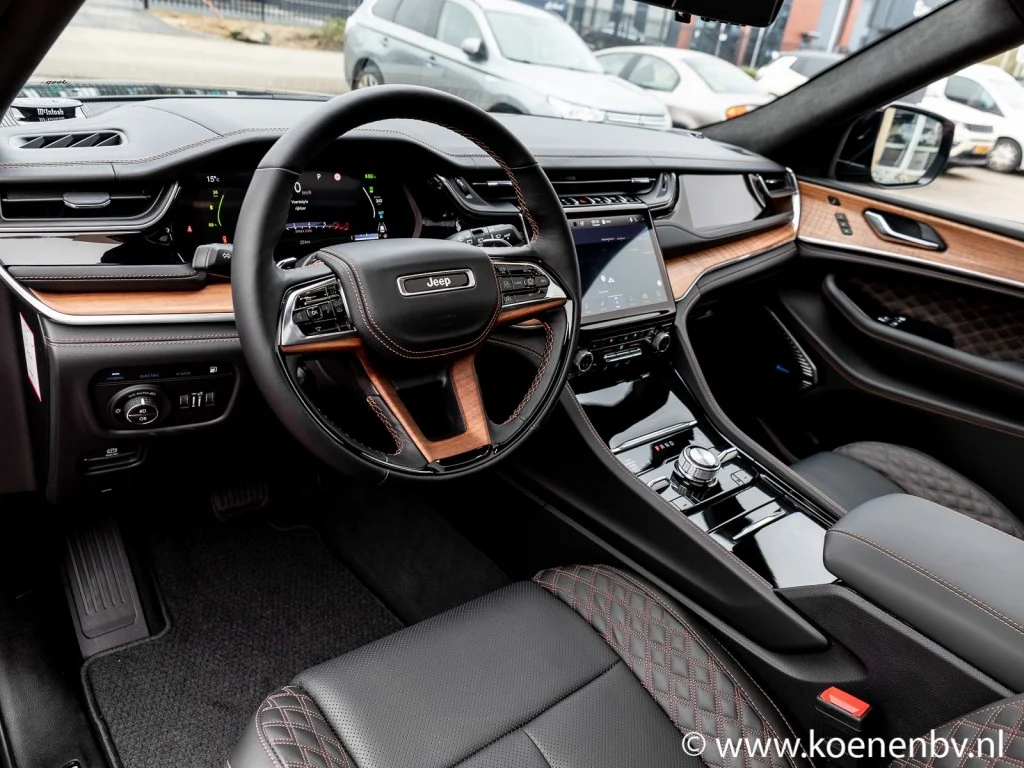 Jeep-Grand Cherokee