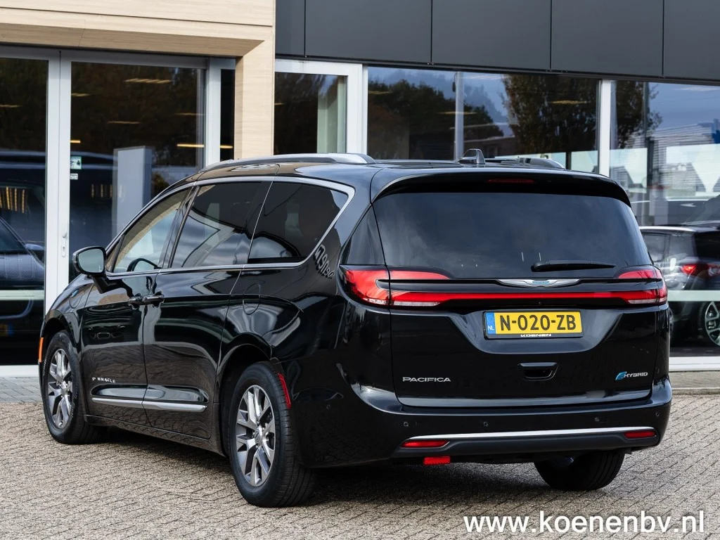 Chrysler-Pacifica